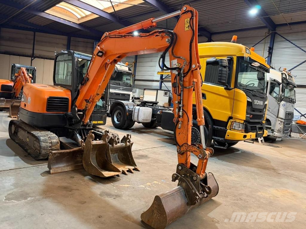 Doosan DX 62 R-3 6.2T - *FULL HYDR - *CENTRAL GREASING* - Minigraafmachines < 7t