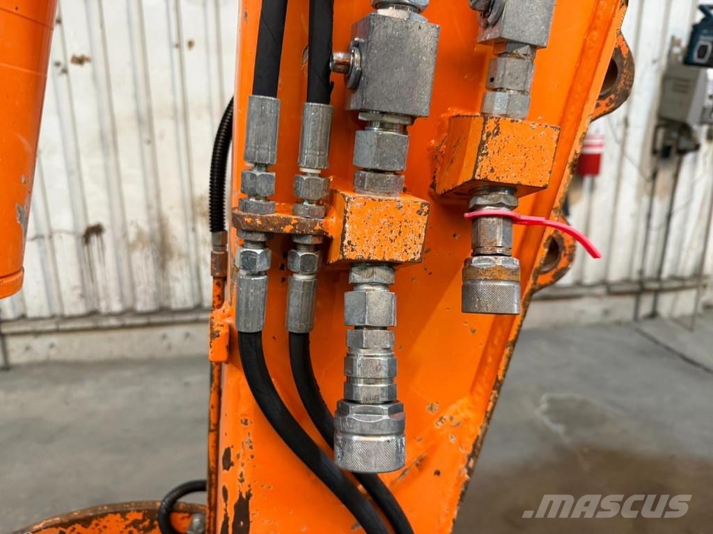 Doosan DX 62 R-3 6.2T - *FULL HYDR - *CENTRAL GREASING* - Minigraafmachines < 7t