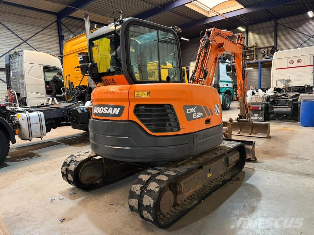 Doosan DX 62 R-3 6.2T - *FULL HYDR - *CENTRAL GREASING* - Minigraafmachines < 7t
