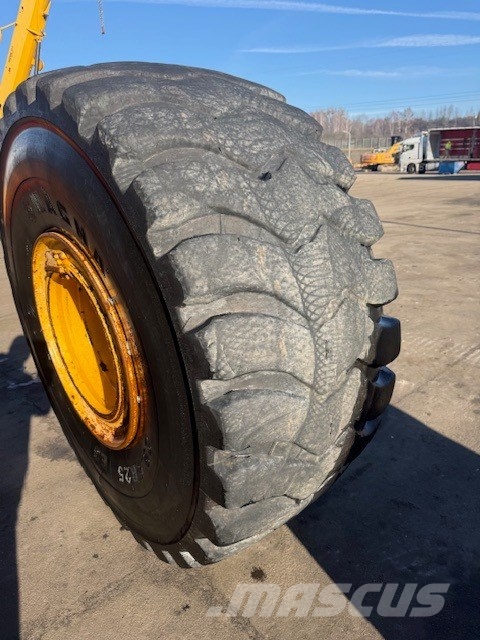 Volvo A 40 G USED WHEEL COMPLET 6 PCS 29.5-25 Шины и колёса