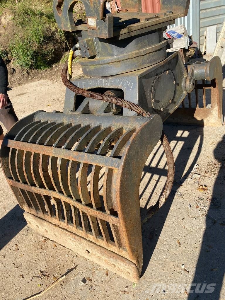Sortergrabbe med Caterpillar ophæng Skopor