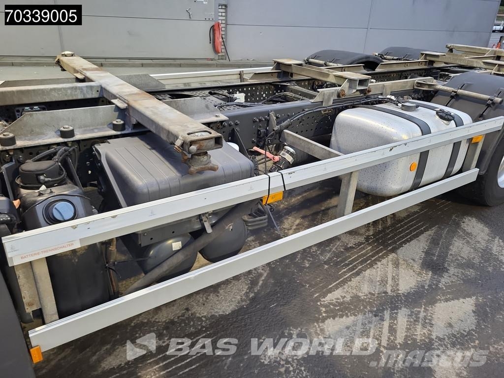 Mercedes-Benz Antos 2535 Antos 6X2 BDF ADR Full Air Suspension L 可拆卸式卡车
