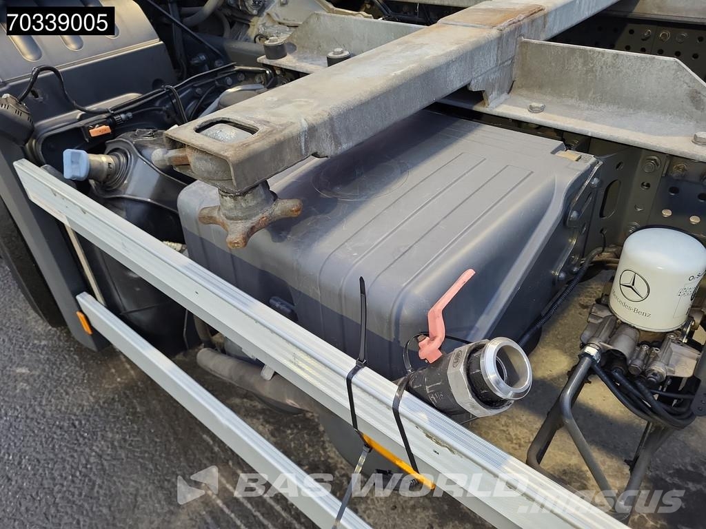 Mercedes-Benz Antos 2535 Antos 6X2 BDF ADR Full Air Suspension L 可拆卸式卡车