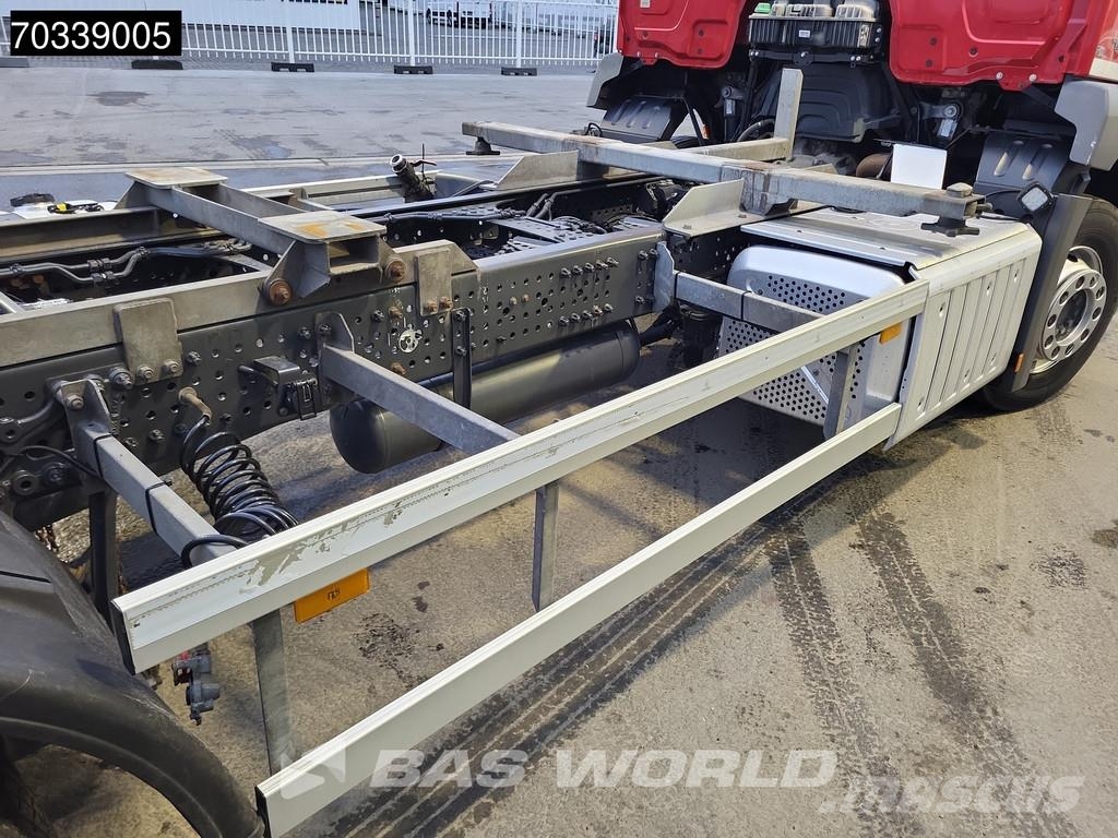 Mercedes-Benz Antos 2535 Antos 6X2 BDF ADR Full Air Suspension L Absetzkipper