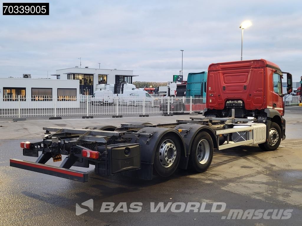 Mercedes-Benz Antos 2535 Antos 6X2 BDF ADR Full Air Suspension L 可拆卸式卡车