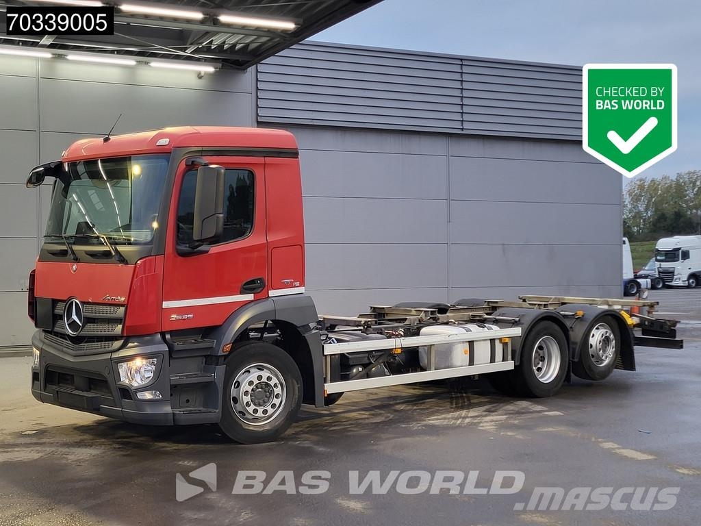 Mercedes-Benz Antos 2535 Antos 6X2 BDF ADR Full Air Suspension L 可拆卸式卡车