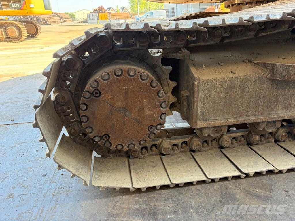 Komatsu PC228USLC-8 Rupsgraafmachines
