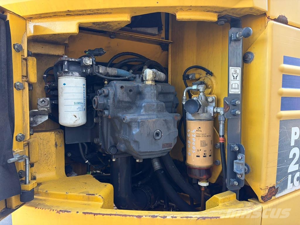 Komatsu PC228USLC-8 Rupsgraafmachines