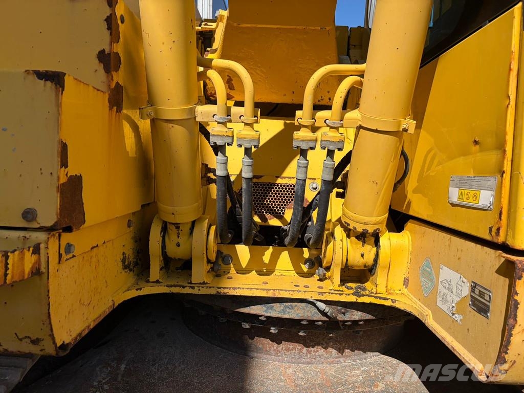 Komatsu PC228USLC-8 Rupsgraafmachines