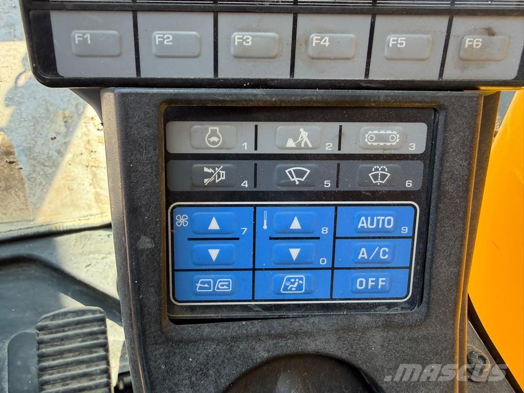 Komatsu PC228USLC-8 Rupsgraafmachines