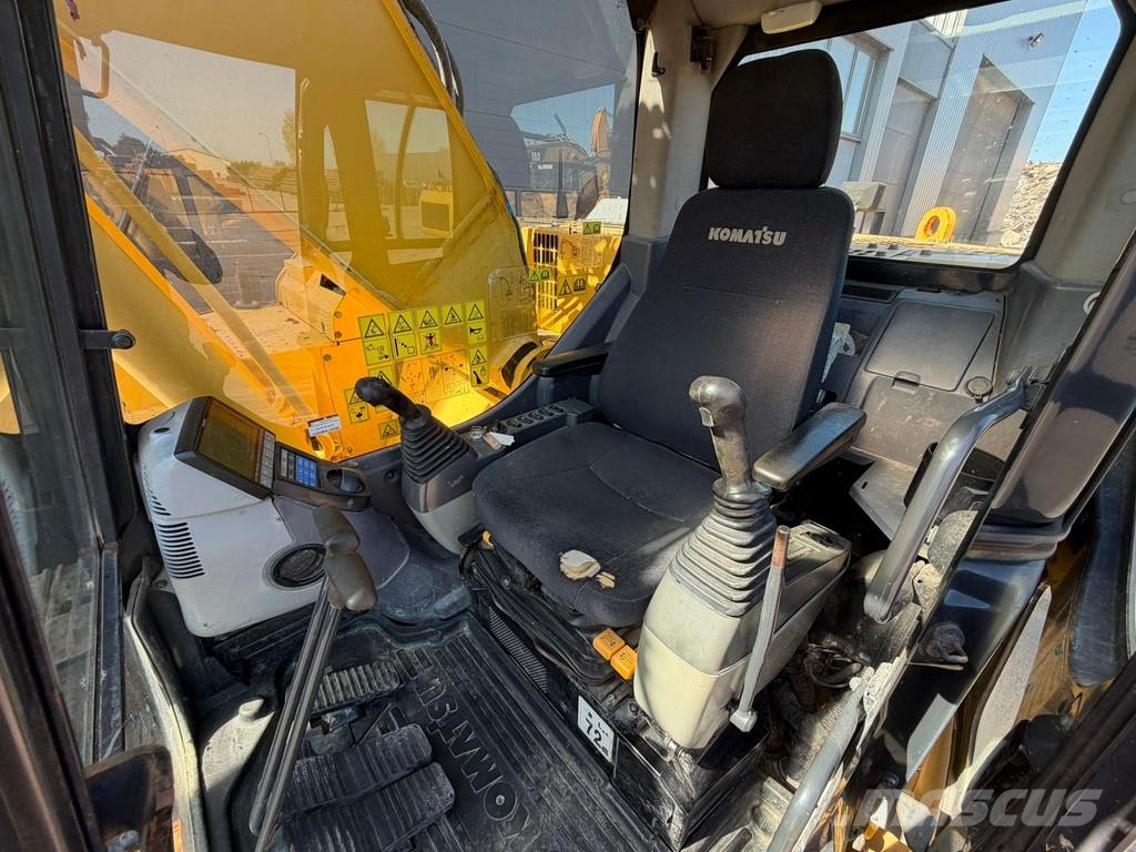 Komatsu PC228USLC-8 Rupsgraafmachines