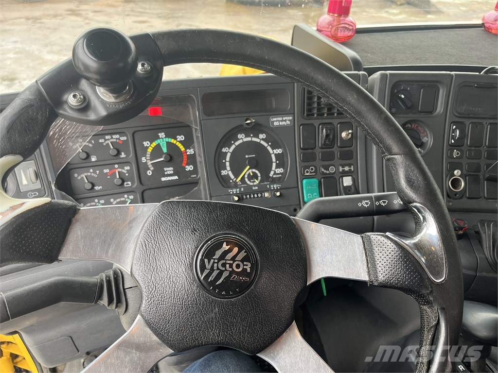 Scania P 94 Контейнеровози