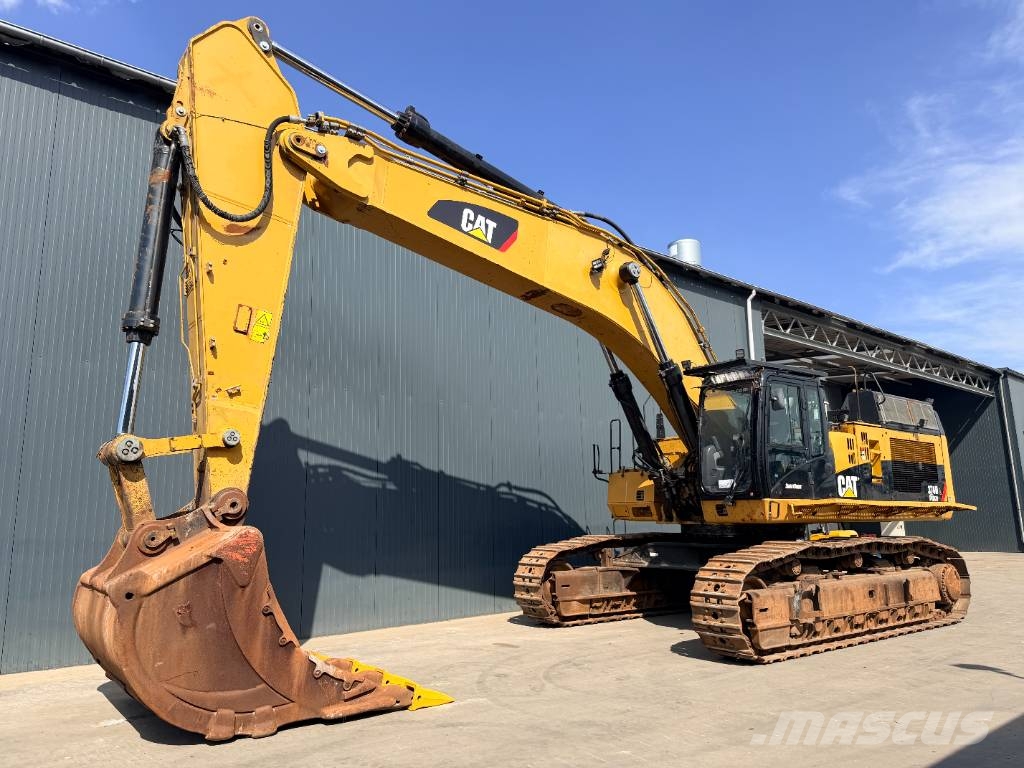 CAT 374D L Paletli ekskavatörler