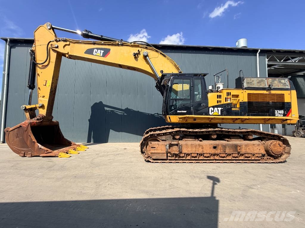 CAT 374D L Paletli ekskavatörler