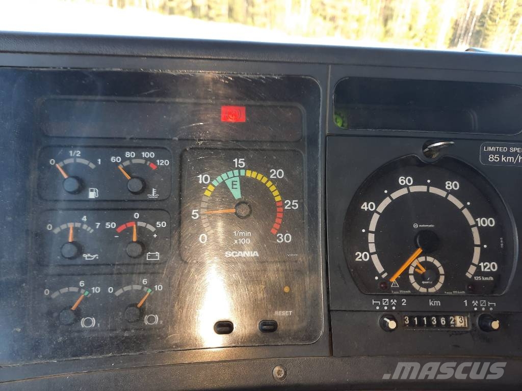 Scania R 164 G Camiones con chasís y cabina