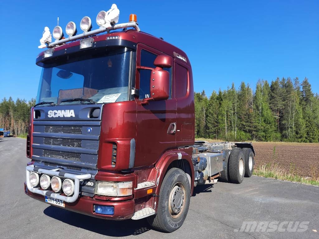 Scania R 164 G Camiones con chasís y cabina