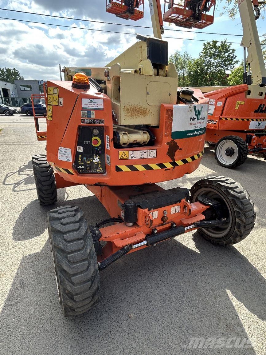 JLG 340AJ (4972) Karos emelők