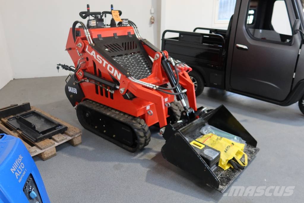 Lasto SK650 SK183B. Crawler FEL's