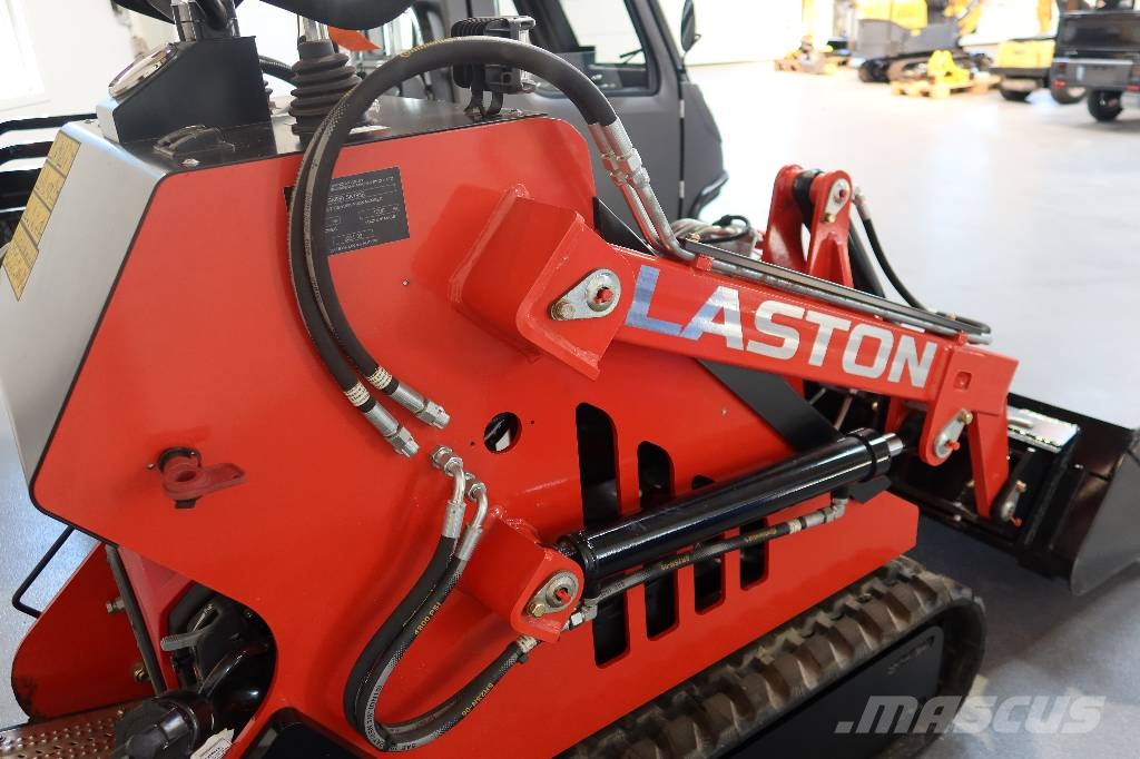 Lasto SK650 SK183B. Crawler FEL's