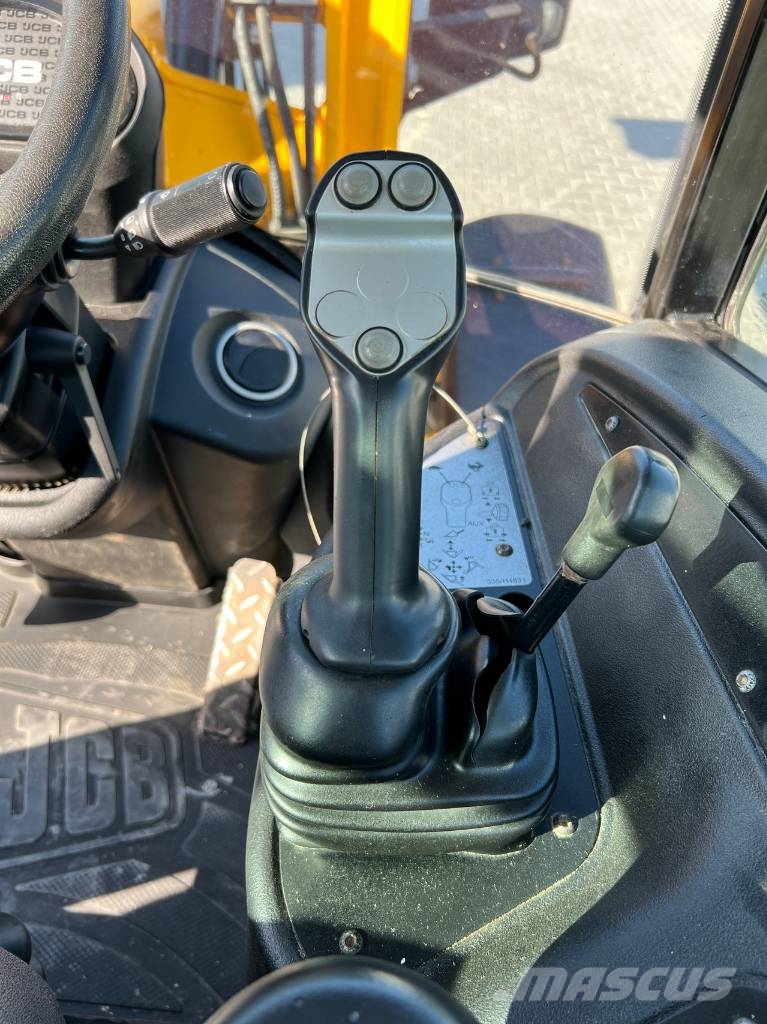 JCB 406 Pyöräkuormaajat