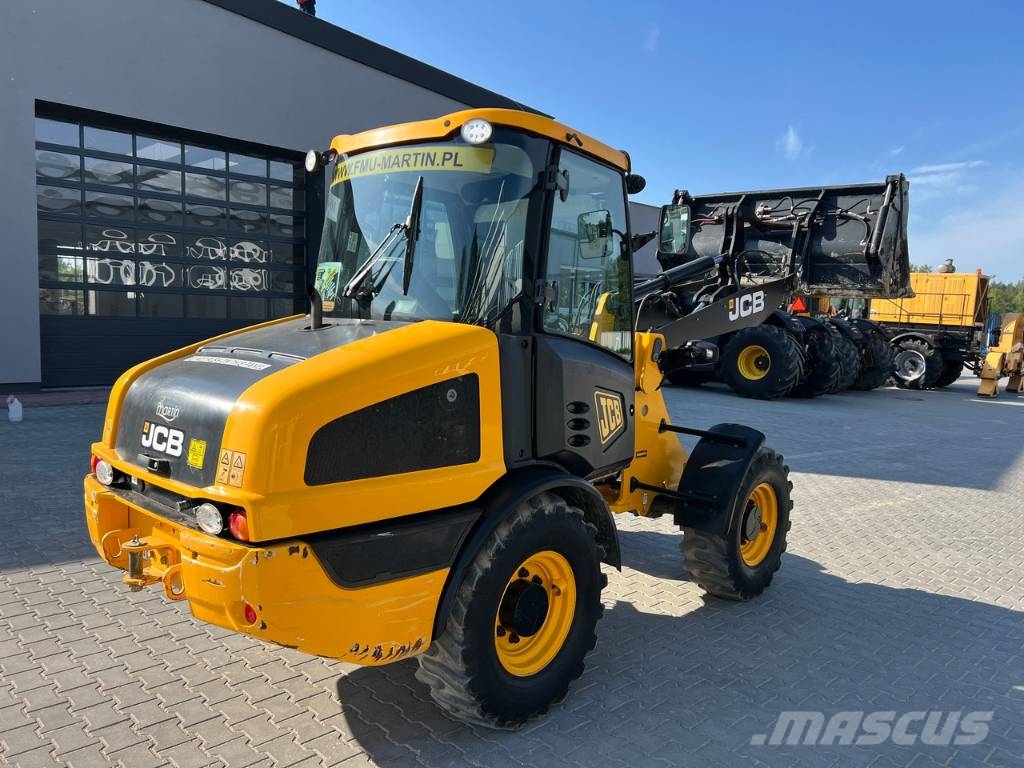 JCB 406 Pyöräkuormaajat