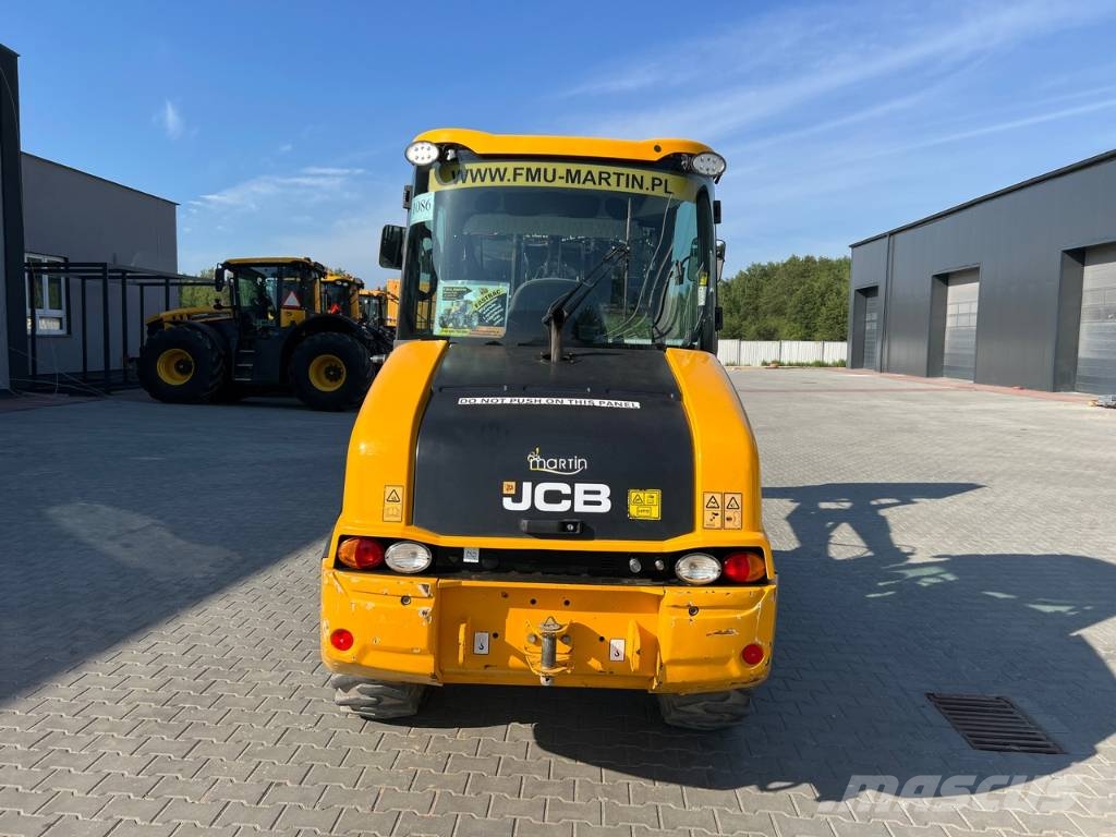 JCB 406 Pyöräkuormaajat