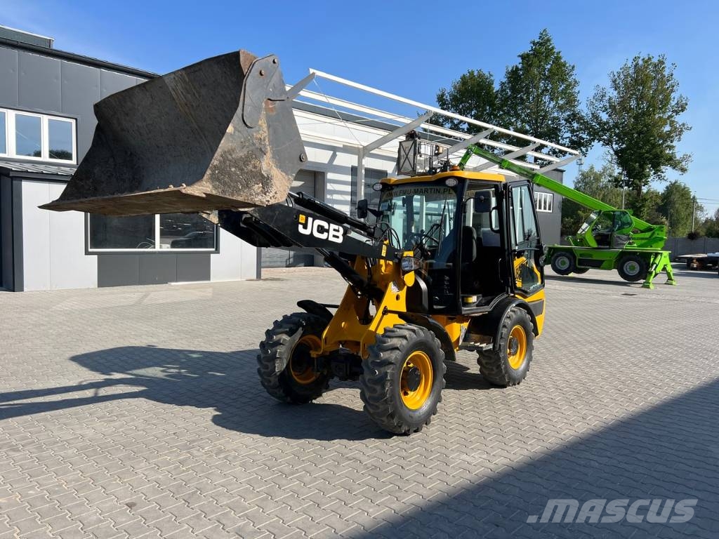 JCB 406 Pyöräkuormaajat