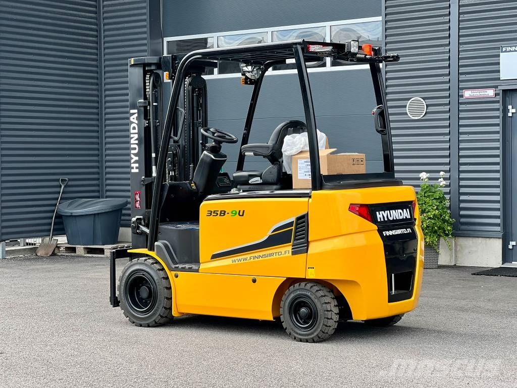 Hyundai 35B-9U Electric forklifts