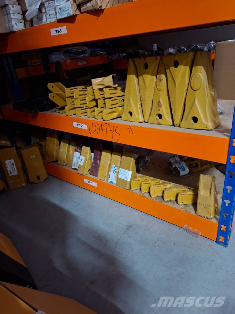 JCB Bucket Teeth we have a wide selection in stock Kaušai