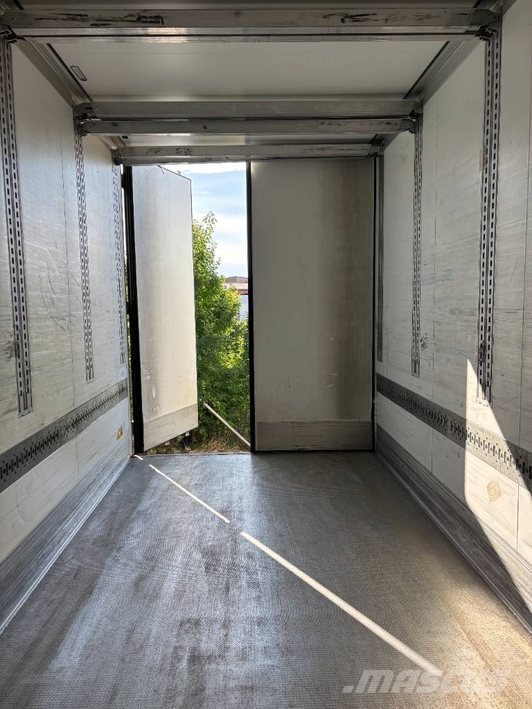 Schmitz Cargobull FRYS - INRIKES HÖJD - HUCKEPACK - DOUPLESTOCK 온도 조절식 세미 트레일러