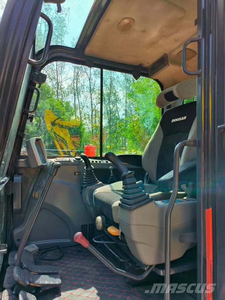 Doosan DX 60 R Mini bageri < 7t