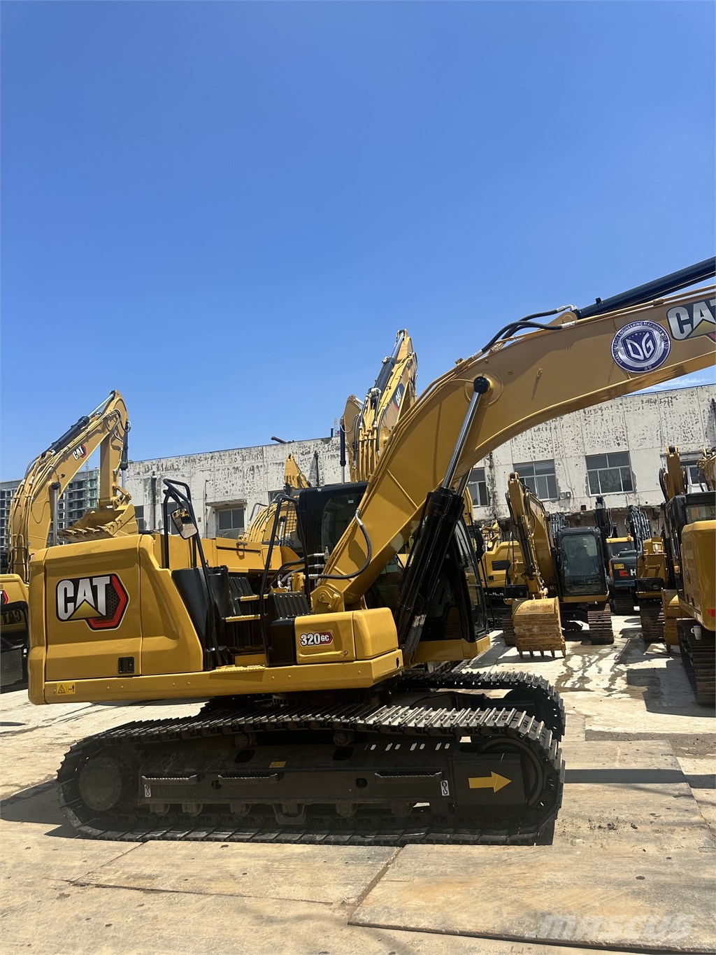 CAT CAT320GC Kāpurķēžu ekskavatori