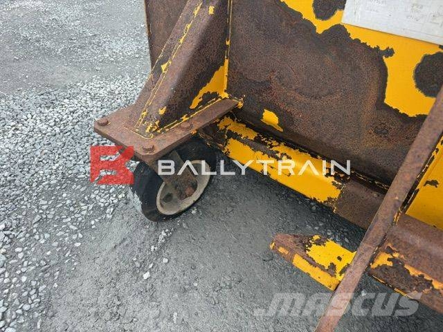 JCB Yard Sweeper その他部品