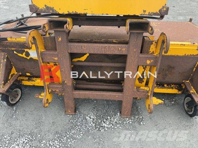 JCB Yard Sweeper その他部品