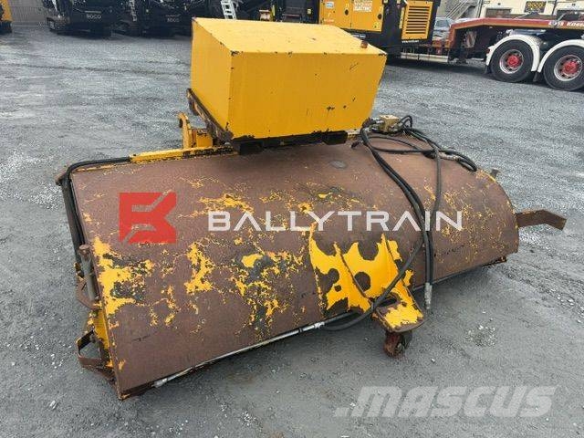 JCB Yard Sweeper その他部品