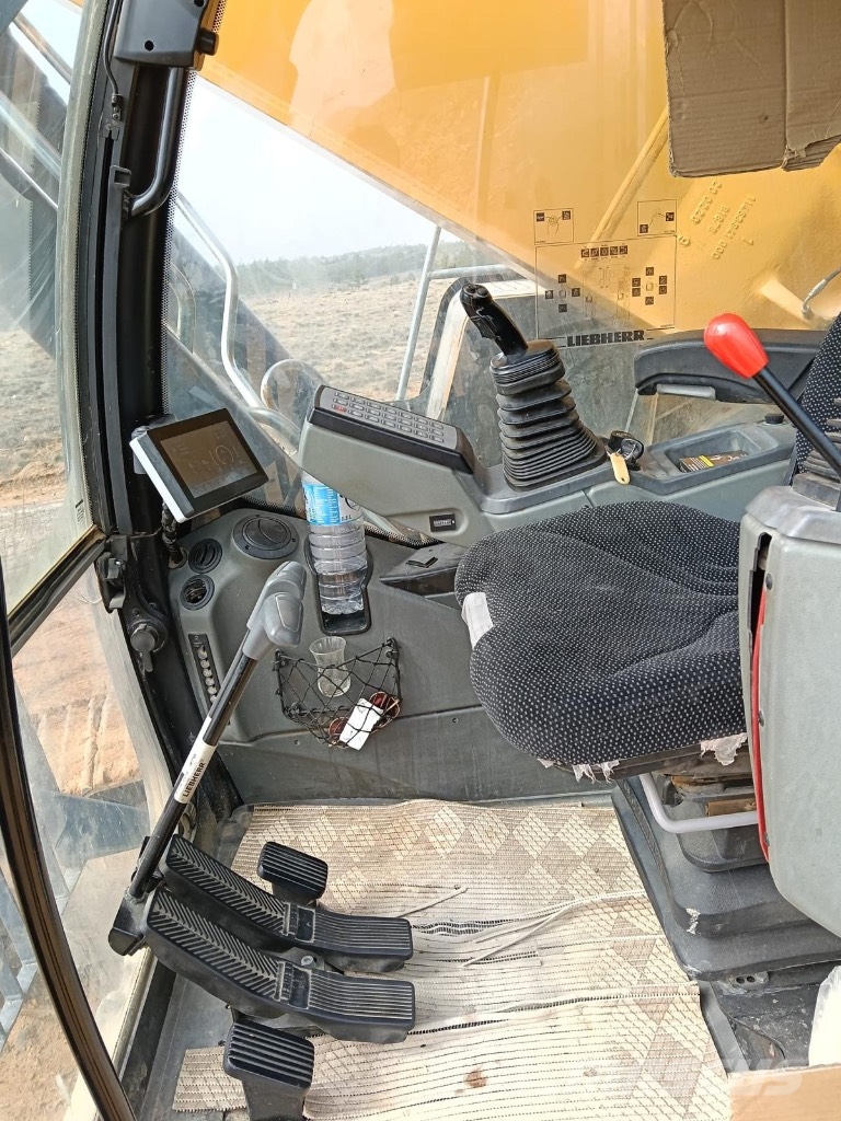 Liebherr R 938 Litronic Pelle sur chenilles