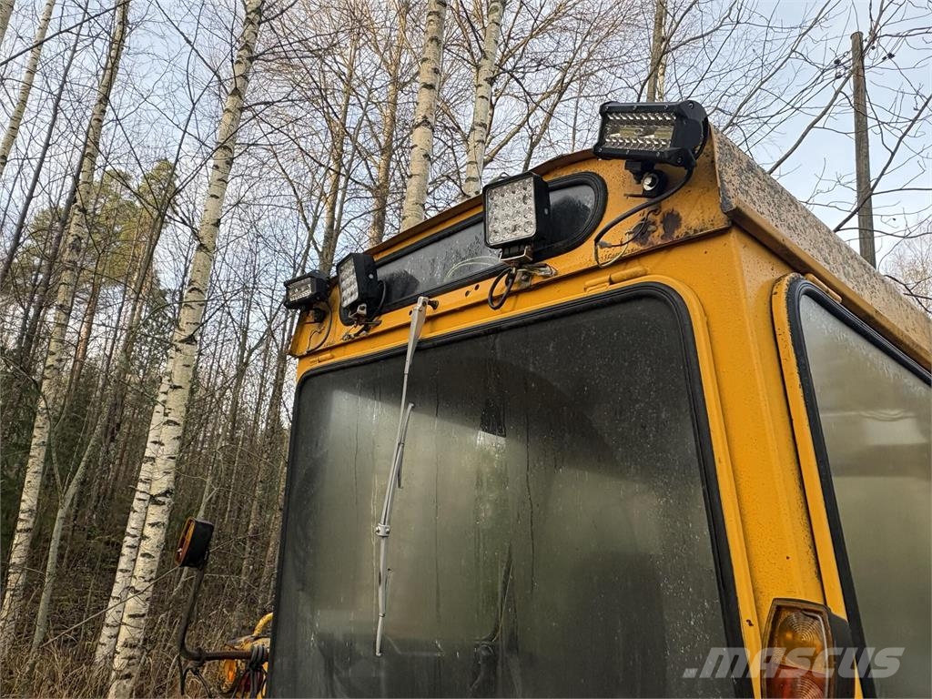 Lännen S10/2000 Koparko-ładowarki