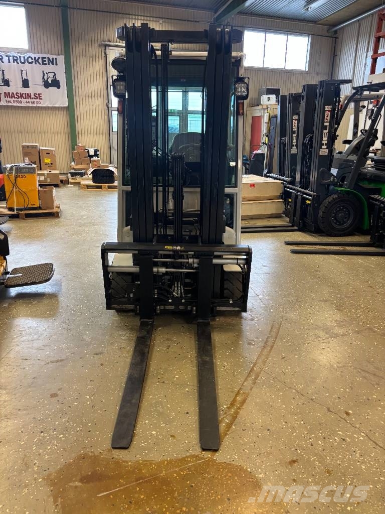 UniCarriers TX3-18 1800kg 4750Lyfthöjd Elektritõstukid
