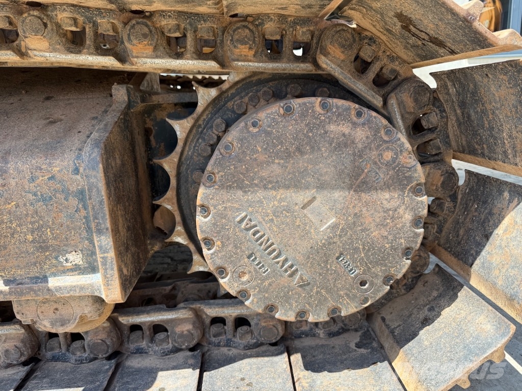 Hyundai HX 220 L - HX220L - HX 220 حفارات زحافة