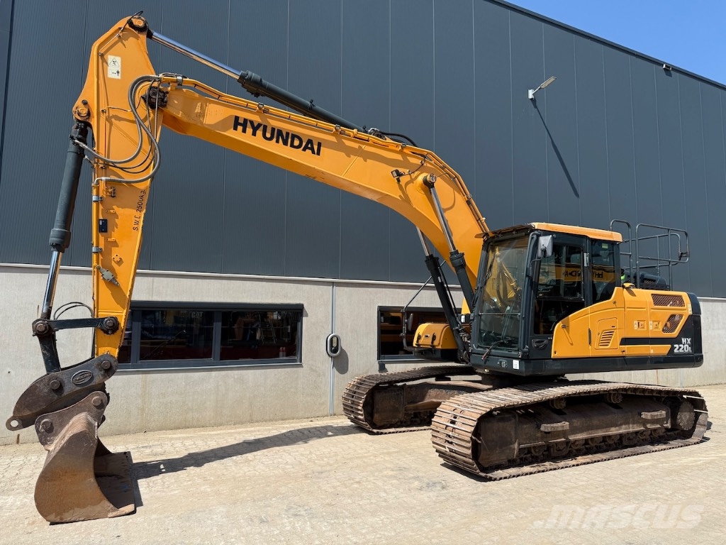 Hyundai HX 220 L - HX220L - HX 220 حفارات زحافة