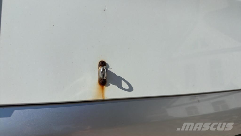 DAF XG 480FT شاحنات بمقصورة وهيكل