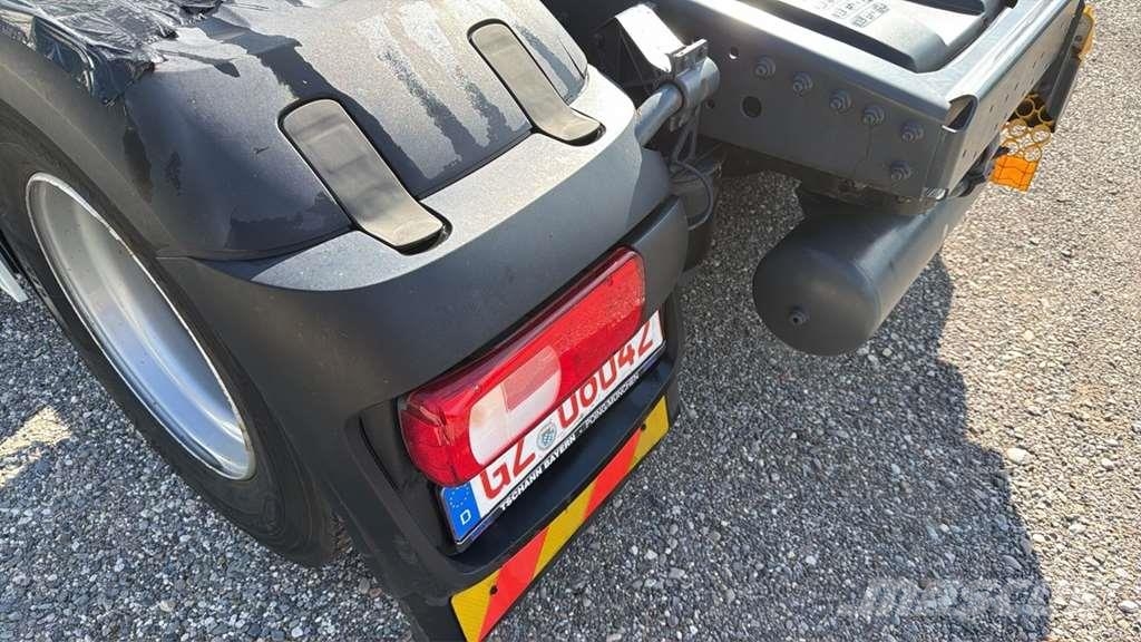 DAF XG 480FT شاحنات بمقصورة وهيكل