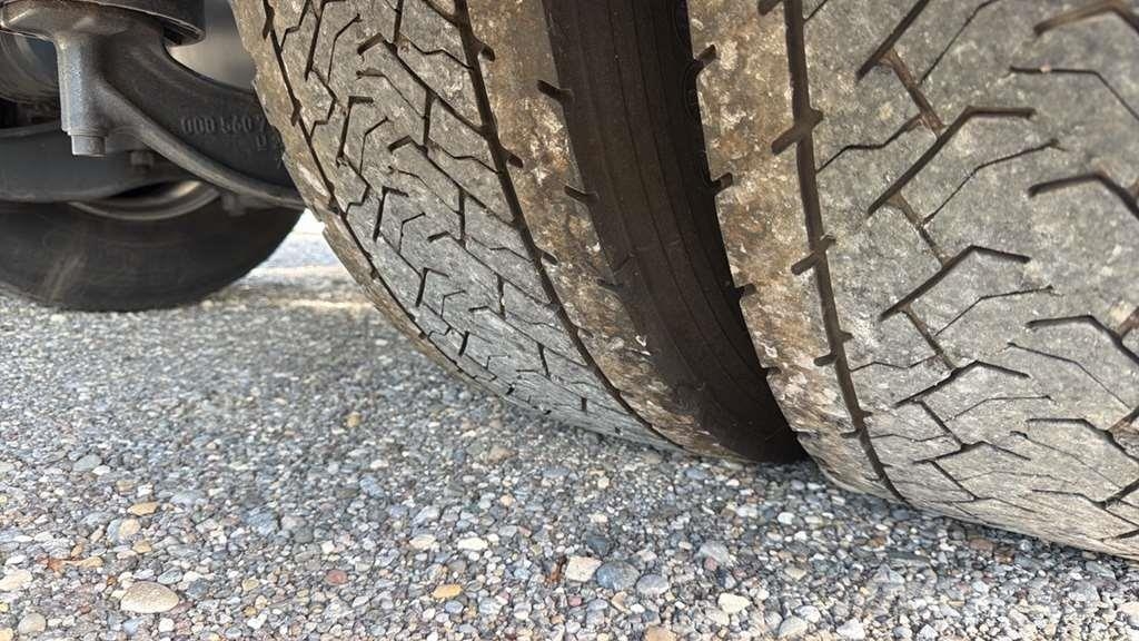 DAF XG 480FT شاحنات بمقصورة وهيكل