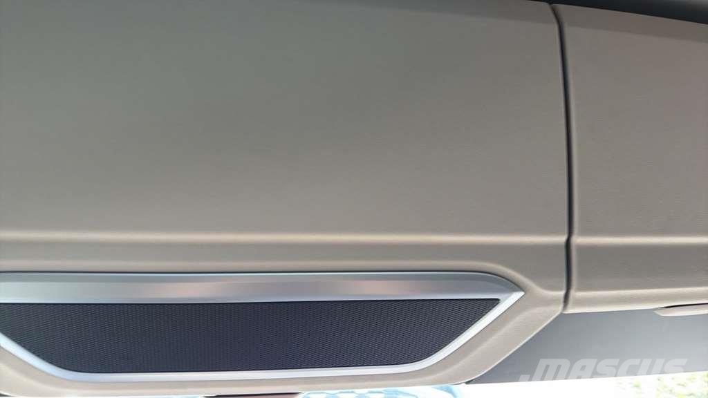 DAF XG 480FT شاحنات بمقصورة وهيكل