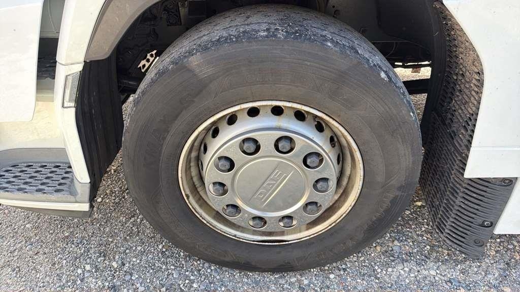 DAF XG 480FT شاحنات بمقصورة وهيكل