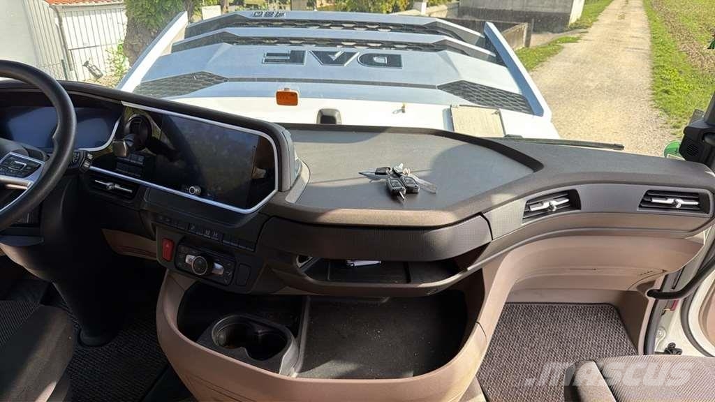 DAF XG 480FT شاحنات بمقصورة وهيكل