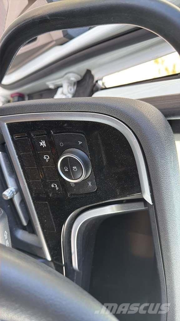 DAF XG 480FT شاحنات بمقصورة وهيكل