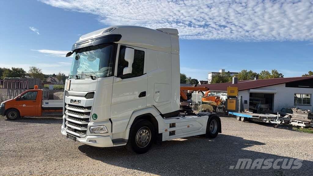 DAF XG 480FT شاحنات بمقصورة وهيكل