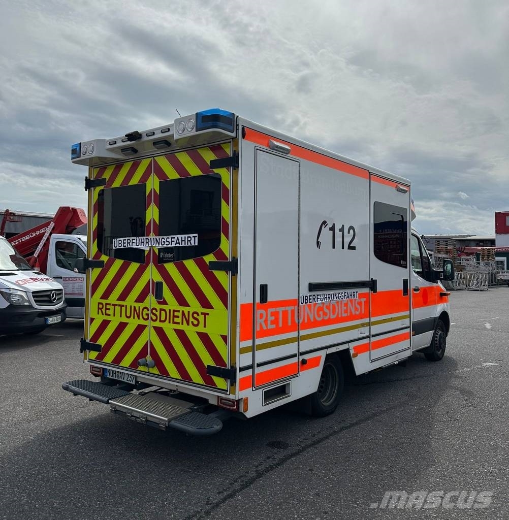 Mercedes-Benz Sprinter Rettungswagen Ambulanslar