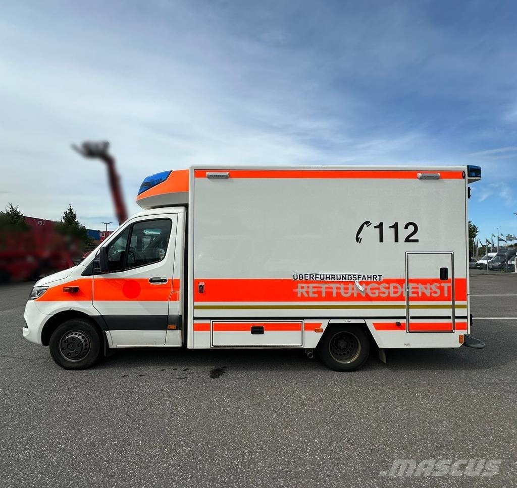 Mercedes-Benz Sprinter Rettungswagen Ambulanslar
